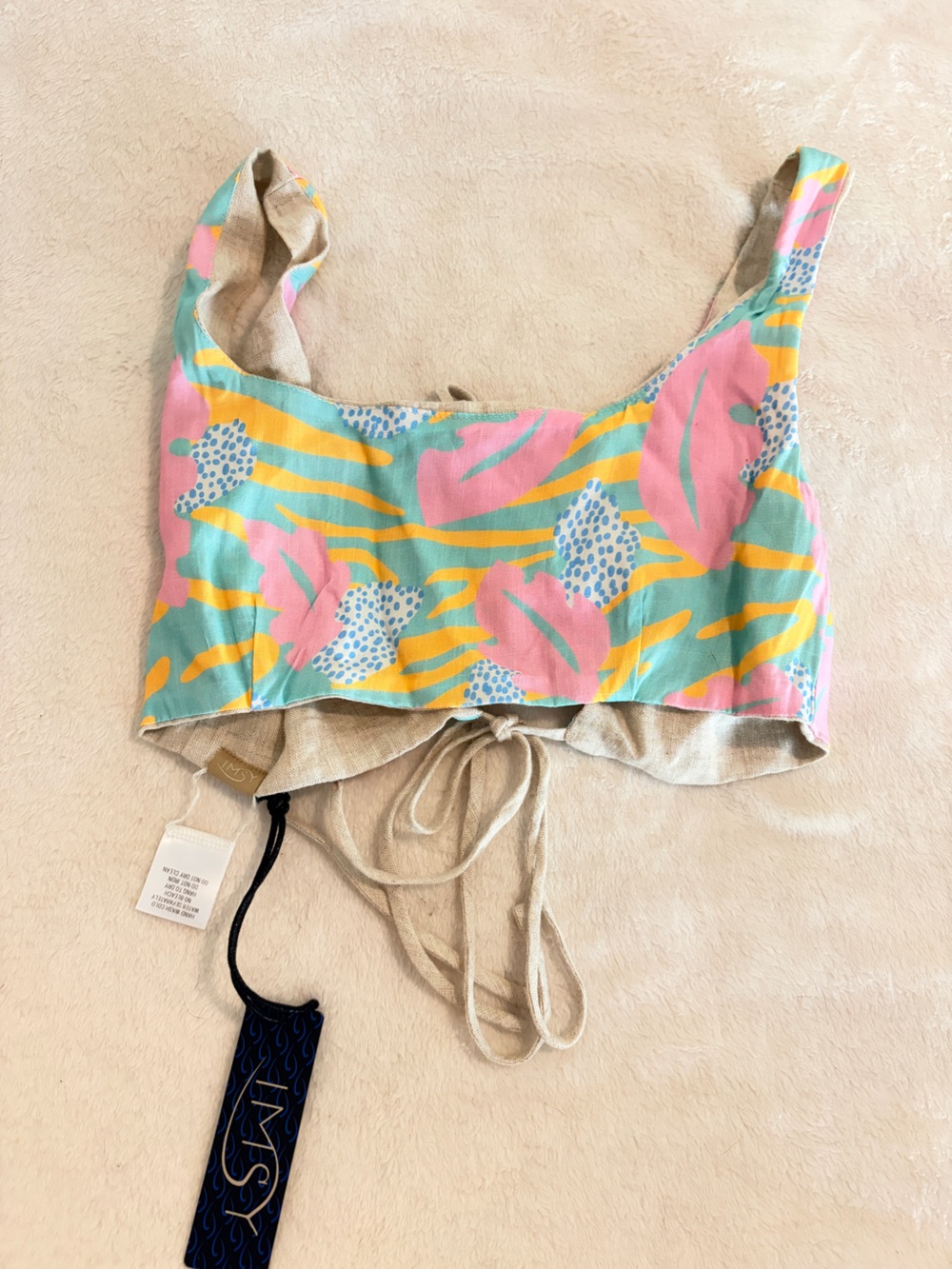 IMSY new with tags cropped top 🌺🐠